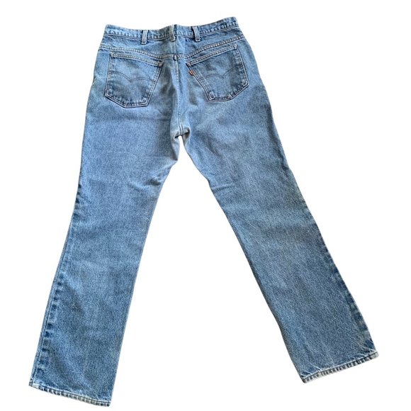 Vintage Orange Tab Light Wash Levi's Perfectly Worn In Jeans - Picture 10 of 16